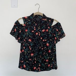 Flowy Cold Shoulder Floral Pattern Top Size Medium